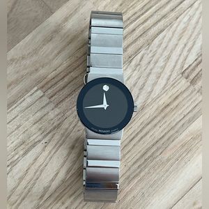 Movado Museum Sapphire Ladies Watch Stainless Bracelet Black Round Dial